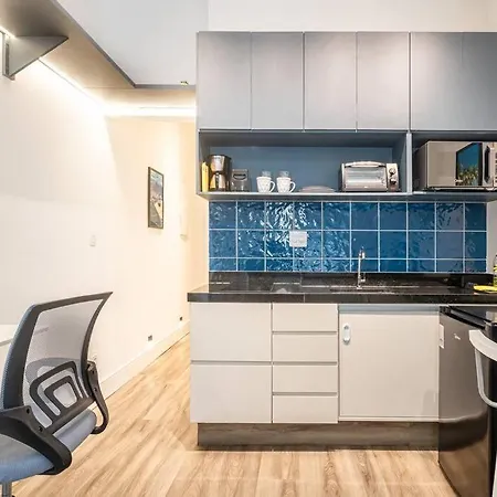 Estudio moderno e confortável a 250m da praia e metro-2